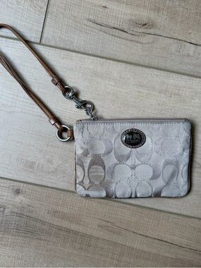 Coach Signature Wristlet Wallet Purse Silver